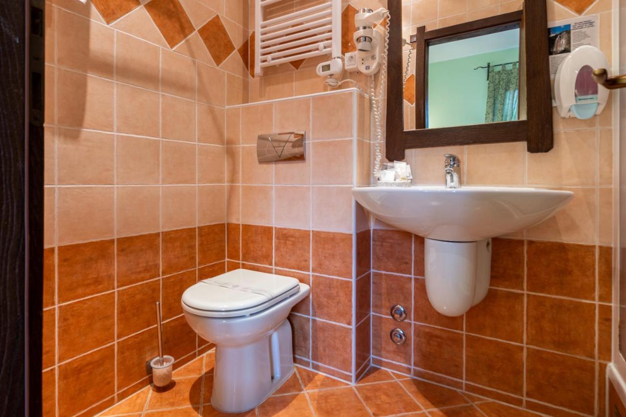 Stupnicki Dvori Winery Hotel Stupnik Brodski Extérieur photo